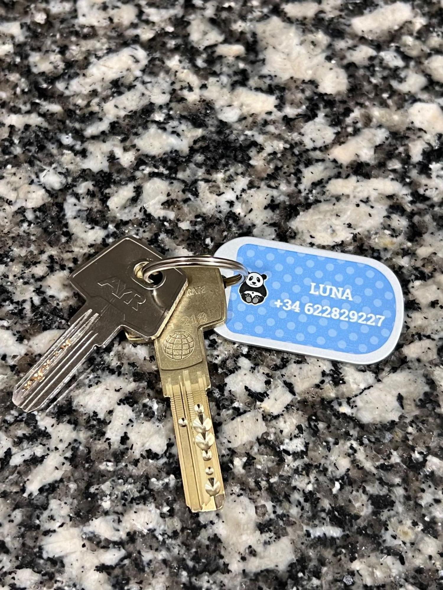 Fira Gran Via 2 - Private Rooms In A Shared Apartment - Habitaciones Privadas En Apartamento Compartido Оспиталет де Лобрегат Екстериор снимка